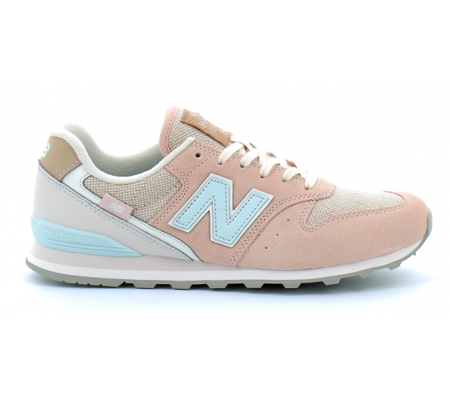 new balance 996 rose pale Cinosural International School