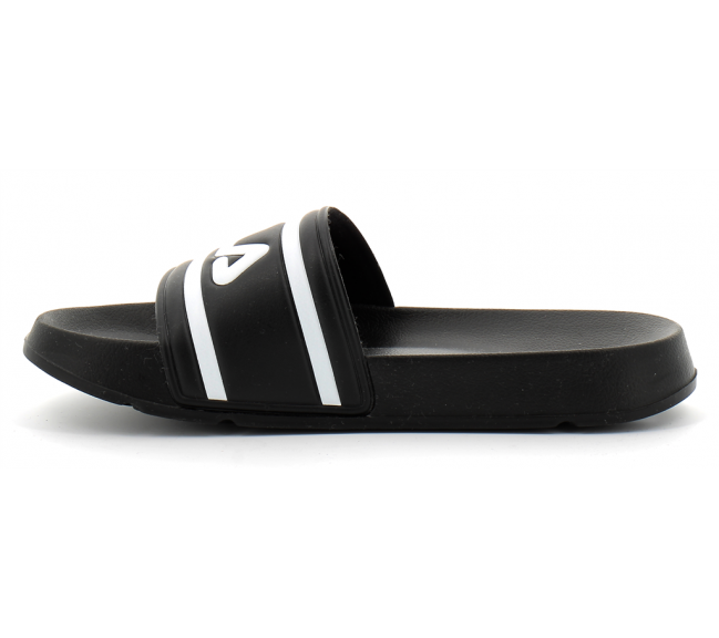 fila chappals