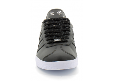 adidas chaussure gazelle noir-blanc h02898---- 95,00 €