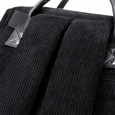 adventurer medium black brighton