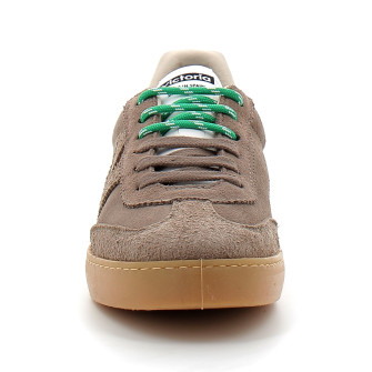 Baskets pour femme avec double cordon et semelle caramel vison