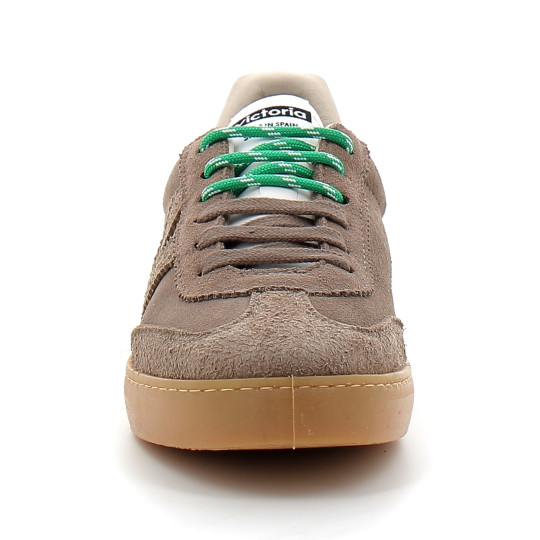 Baskets pour femme avec double cordon et semelle caramel vison