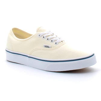 Chaussures basses à lacets...